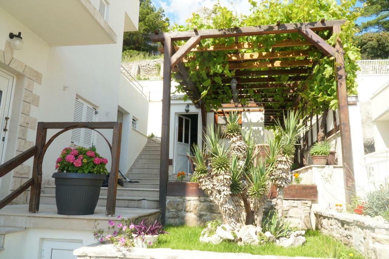 Villa Mily Baška Voda Екстериор снимка
